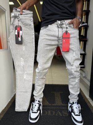 Calça Jay e Jones rasgada pintada