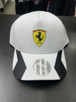 Boné Ferrari